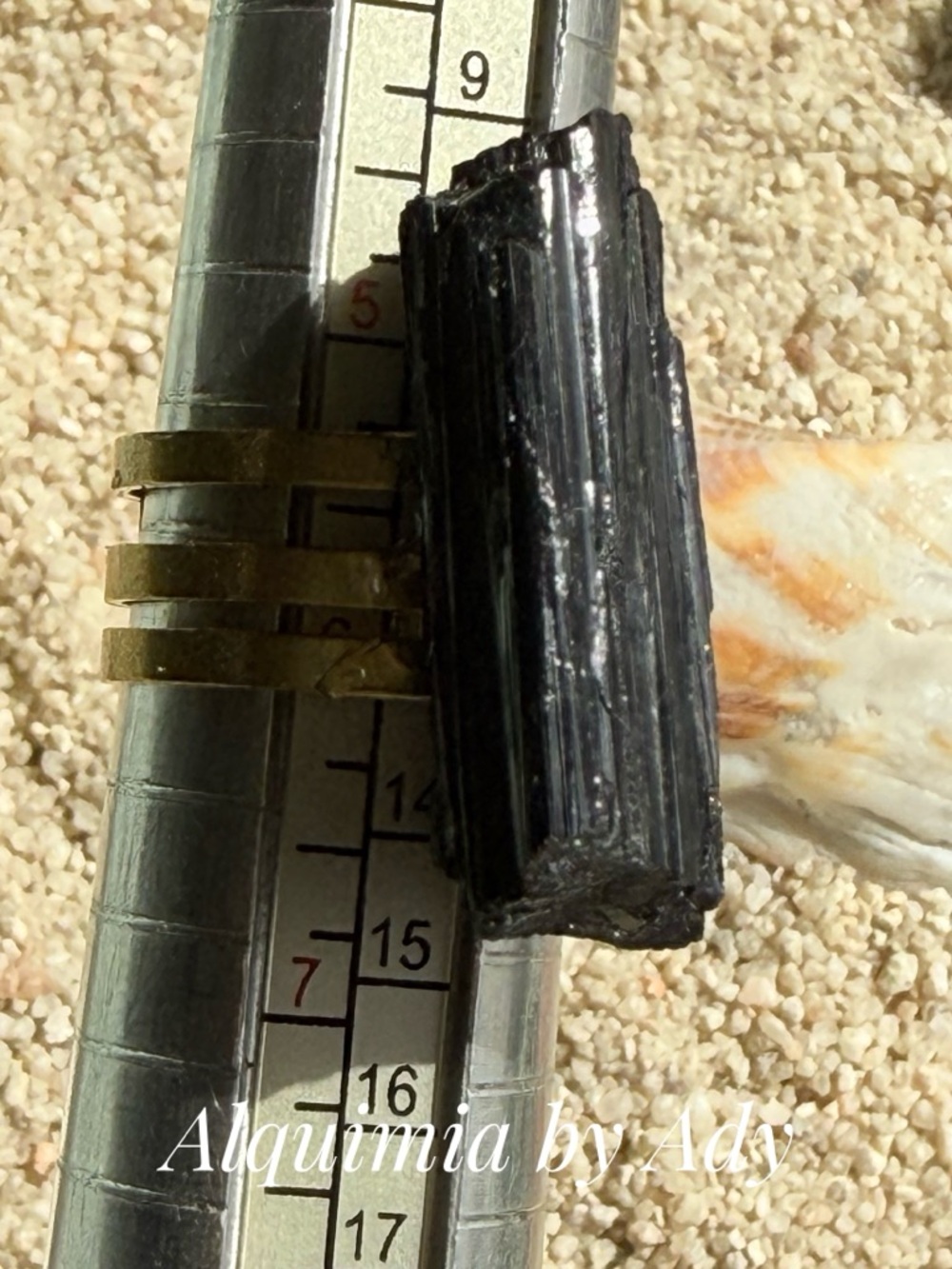Black Tourmaline Raw Column Ring with Gold Band - Picture 4 of 4